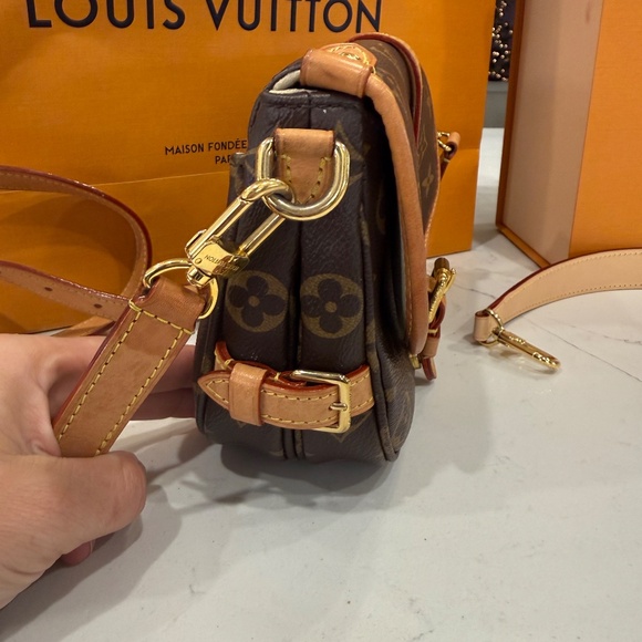 SAUMUR BB - Picture 8 of 11